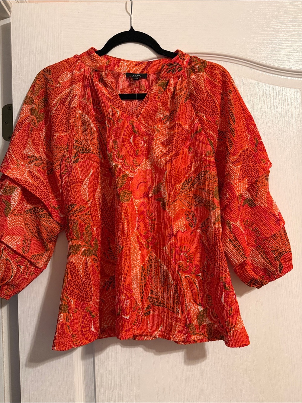 AUW Orange Floral Puff-Sleeve Blouse